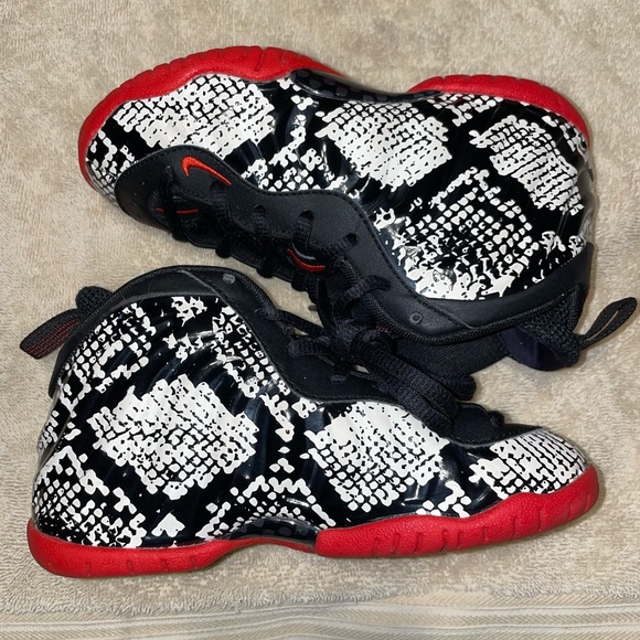 Nike Air Foamposite One “Snakeskin” Size 12C - Picture 3 of 5